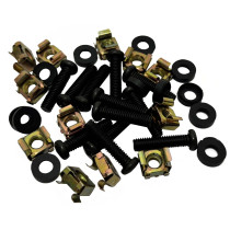 Set di accessori per montaggio a rack, composto da n. 12 dadi ingabbiati, n. 12 viti M6*25 mm e n. 12 rondelle in nylon.